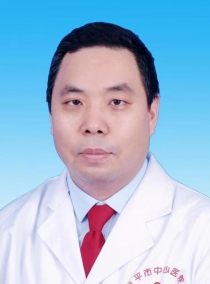 李明伟